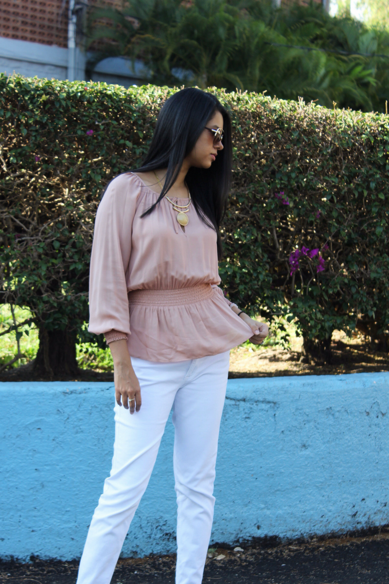 outfit blusa rosa pastel